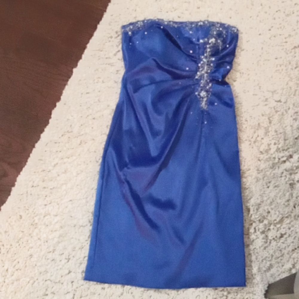 Jump Apparel Royal blue strapless mini dress w silver sparkle beading size 1/2